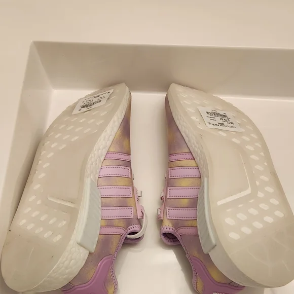 Adidas Originals NMD_R1 Girls' Grade School - Picture 12 of 16